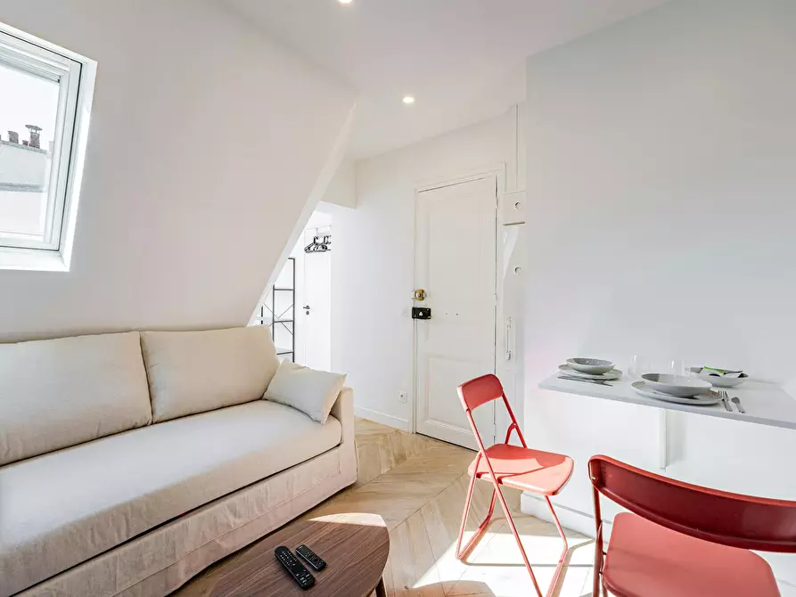 Immagine 3 di Appartamento in affitto  in Rue Sedillot a Paris 07