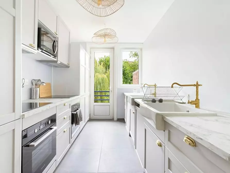 Immagine 3 di Camera in affitto  in Avenue Louise Michel a Lille