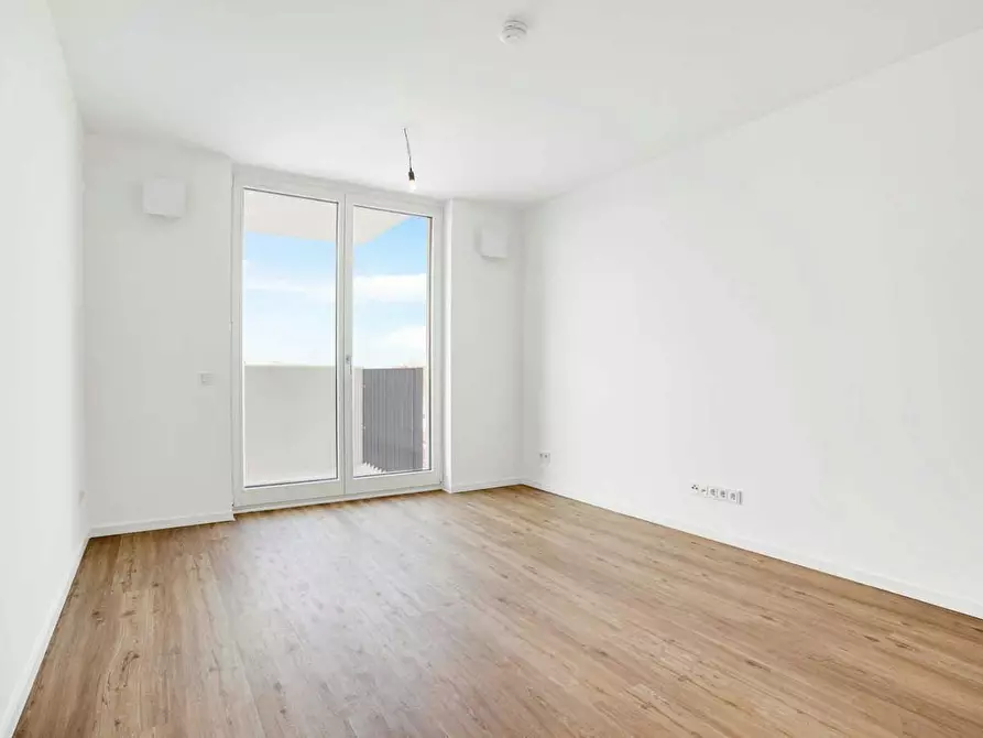 Immagine 2 di Appartamento in affitto  in Allee der Kosmonauten a Berlin