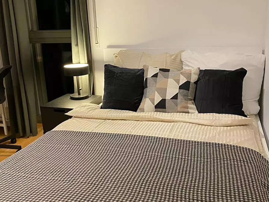Immagine 8 di Appartamento in affitto  in Wexstraße a Berlin