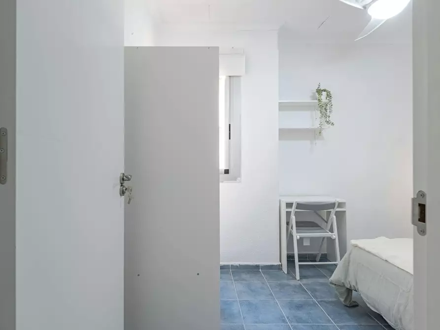 Immagine 4 di Camera in affitto  in Calle del Arquitecto Vidal a Alicante/Alacant