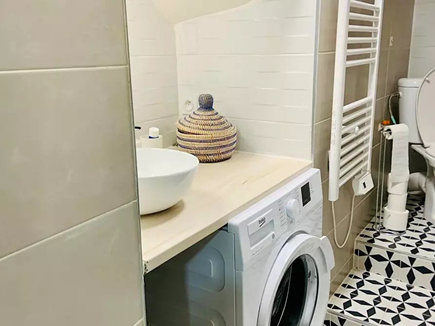 Immagine 6 di Appartamento in affitto  in Rue Pierre Butin a Ennery