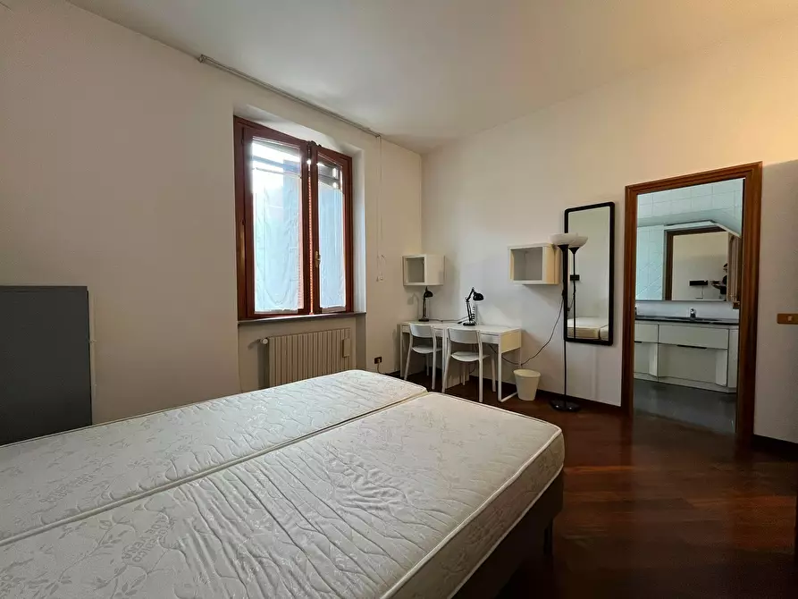 Immagine 8 di Camera in affitto  in Viale Sarca a Milano