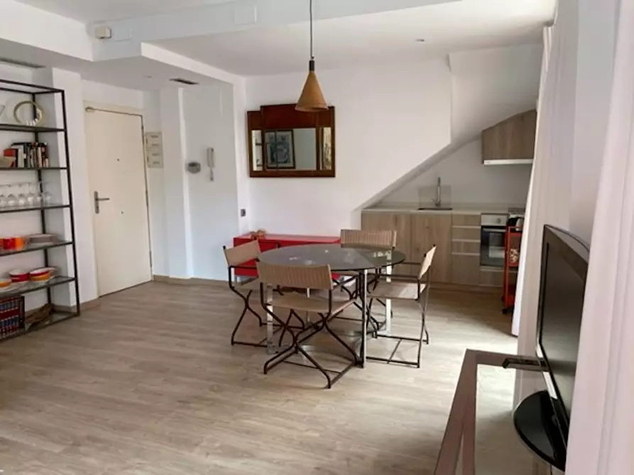 Immagine 4 di Appartamento in affitto  in Carrer de na Jordana a Valencia