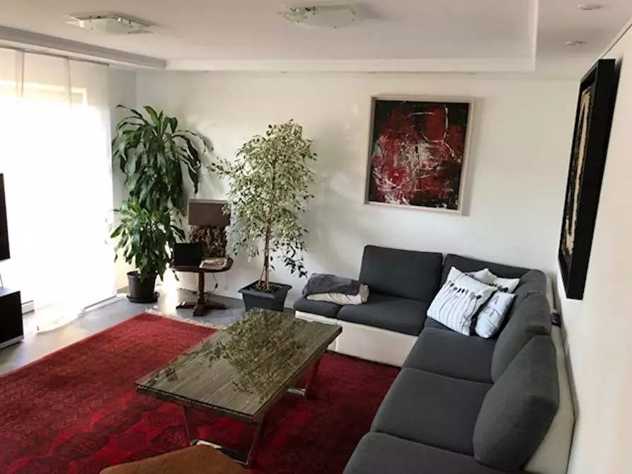 Immagine 1 di Appartamento in affitto  in Heinz-Herbert-Karry-Straße a Frankfurt am Main