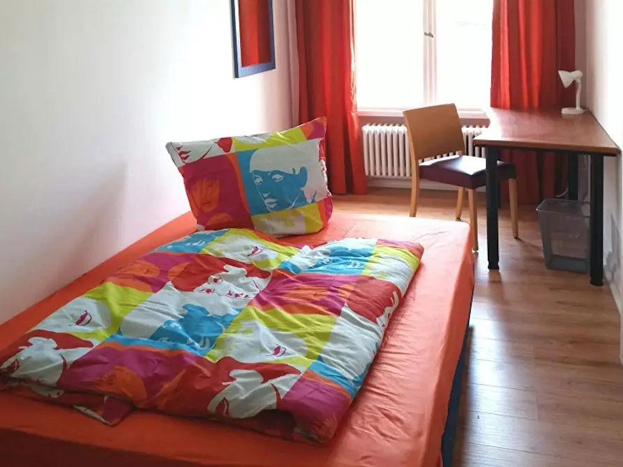 Immagine 1 di Camera in affitto  in Wilsnacker Straße a Berlin