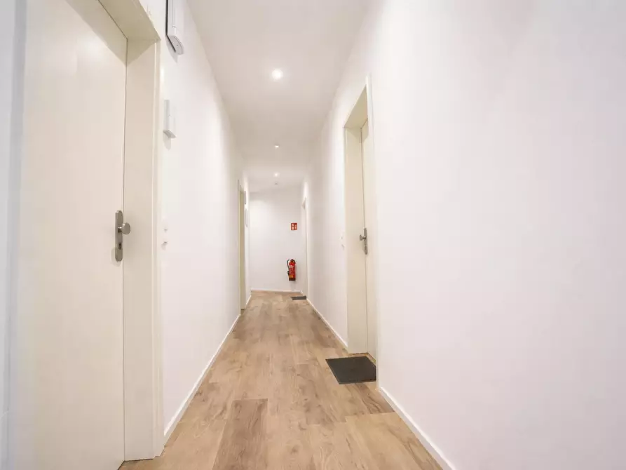 Immagine 9 di Appartamento in affitto  in Neckarstraße a Stuttgart Stuttgart-Mitte