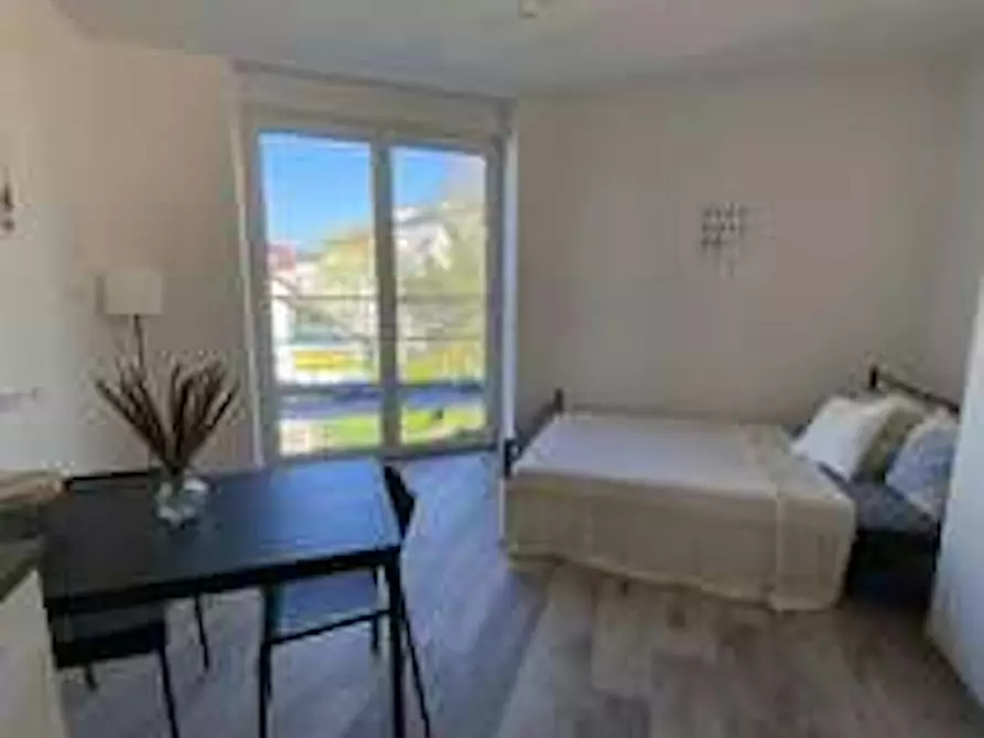 Immagine 2 di Appartamento in affitto  in Neckarstraße a Stuttgart Stuttgart-Mitte