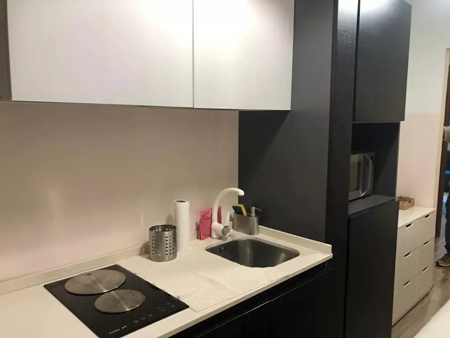 Immagine 9 di Appartamento in affitto  in Via Pellegrino Rossi a Milano