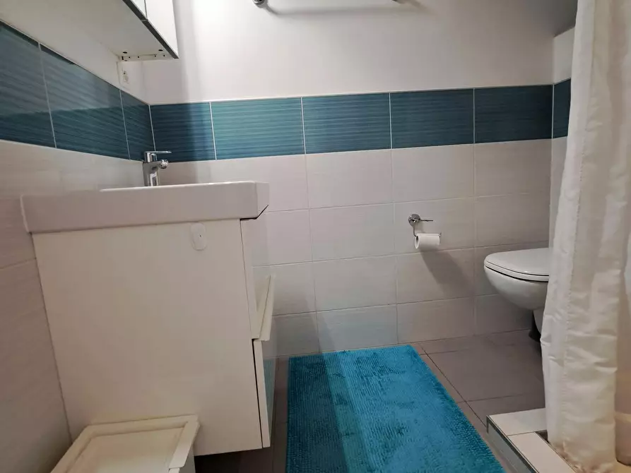 Immagine 9 di Camera in affitto  in Rue Darchis a Rocourt