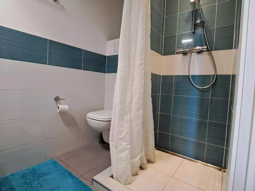 Immagine 8 di Camera in affitto  in Rue Darchis a Rocourt