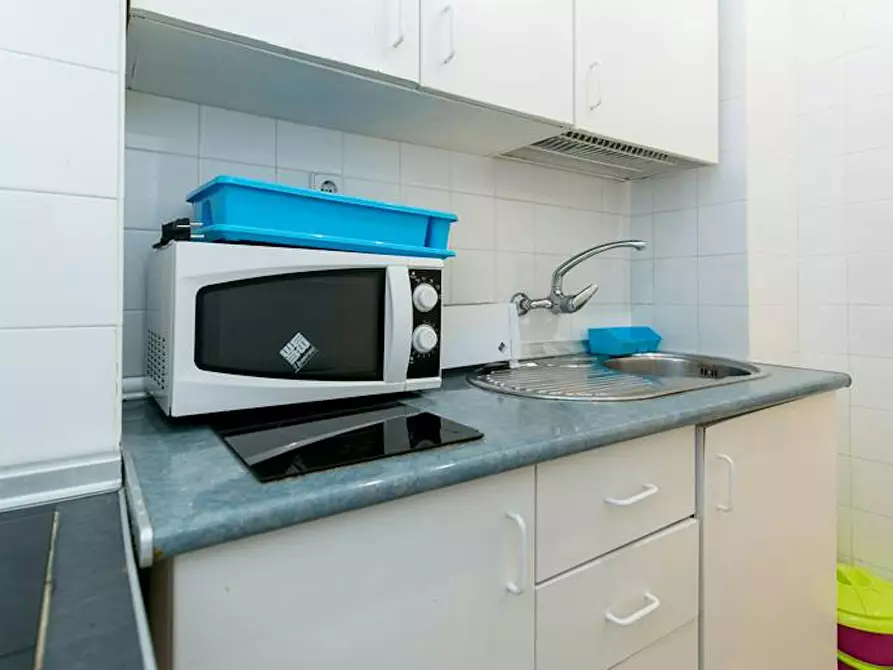 Immagine 10 di Camera in affitto  in Calle Pedro Antonio de Alarcón a Granada