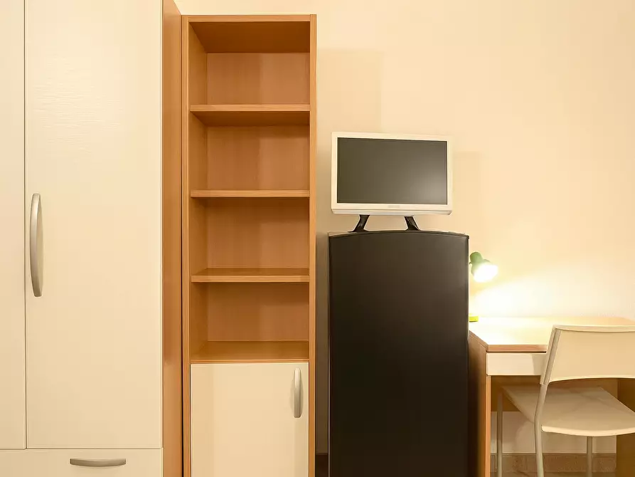 Immagine 5 di Camera in affitto  in Via del Porrione a Siena