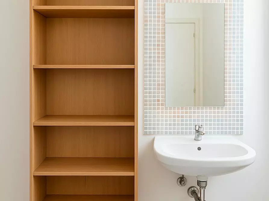 Immagine 10 di Camera in affitto  in Via del Porrione a Siena