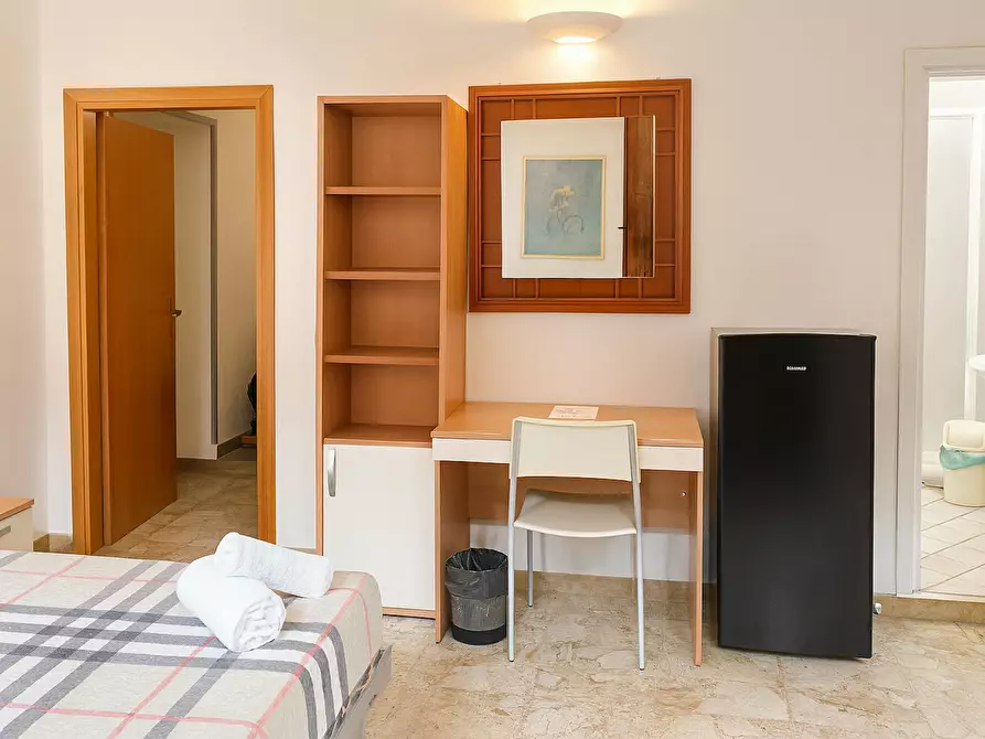 Immagine 3 di Camera condivisa in affitto  in Via del Porrione a Siena