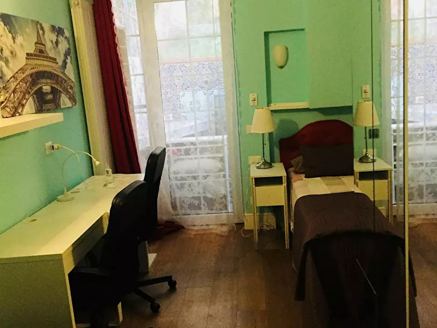 Immagine 9 di Camera condivisa in affitto  in Via San Zanobi a Firenze