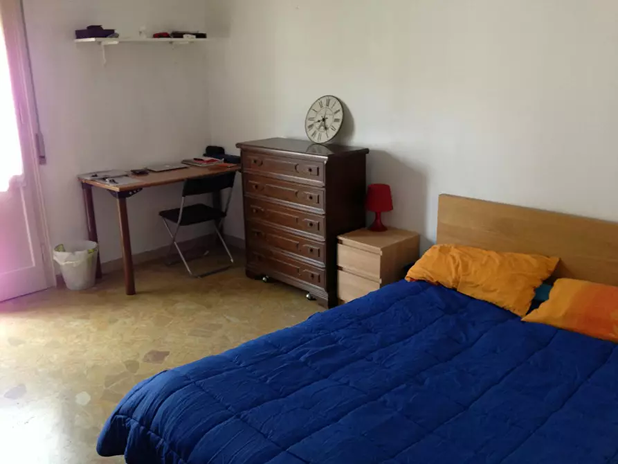 Immagine 1 di Camera in affitto  in Via Filippo Turati a Bologna