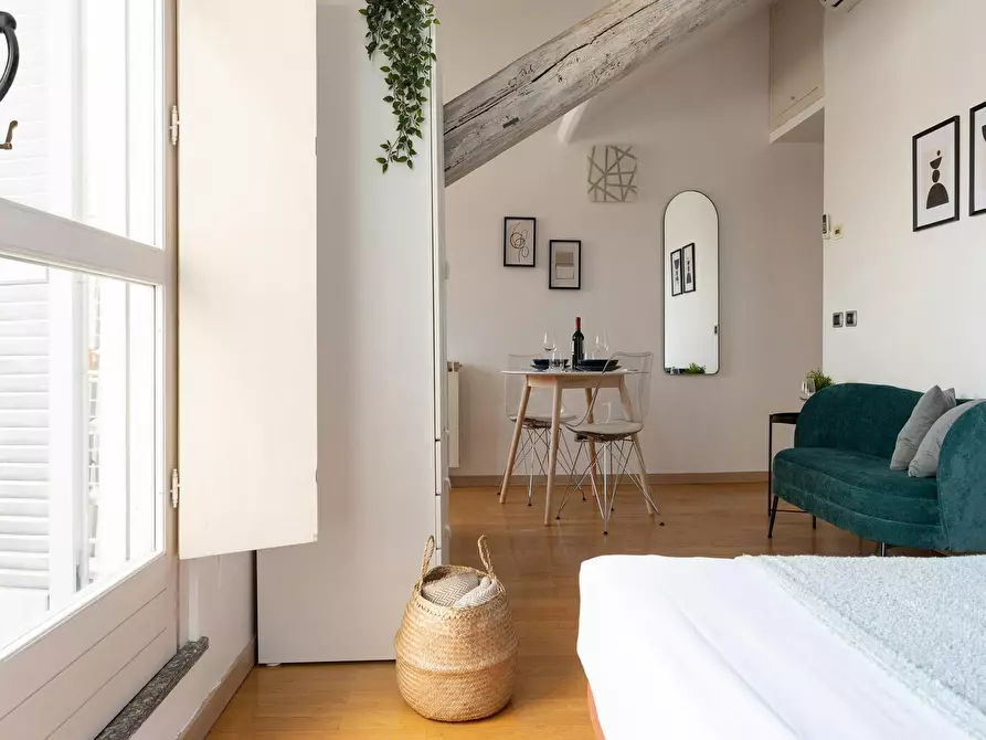 Immagine 9 di Appartamento in affitto  in Via Verona a Milano