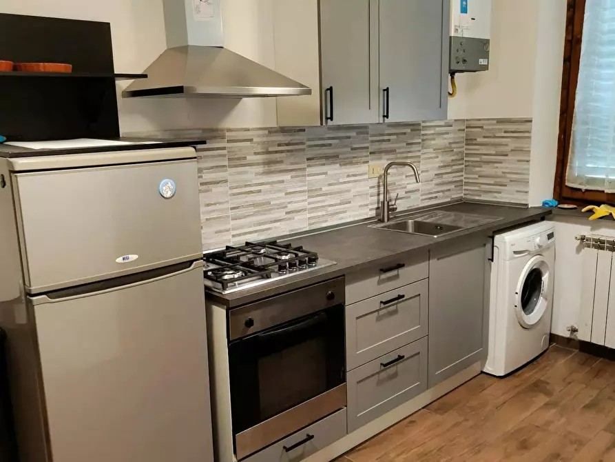 Immagine 5 di Camera in affitto  in Via Carlo Cattaneo a Pisa