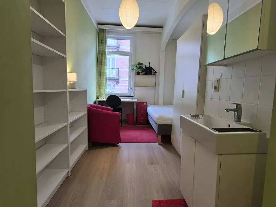 Immagine 3 di Camera in affitto  in Rue de Haerne a Etterbeek