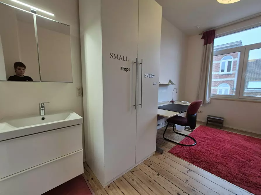 Immagine 2 di Camera in affitto  in Rue de Haerne a Etterbeek