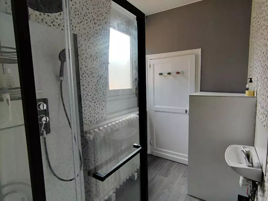 Immagine 3 di Camera in affitto  in Rue du Barœul a Mons-en-Barœul