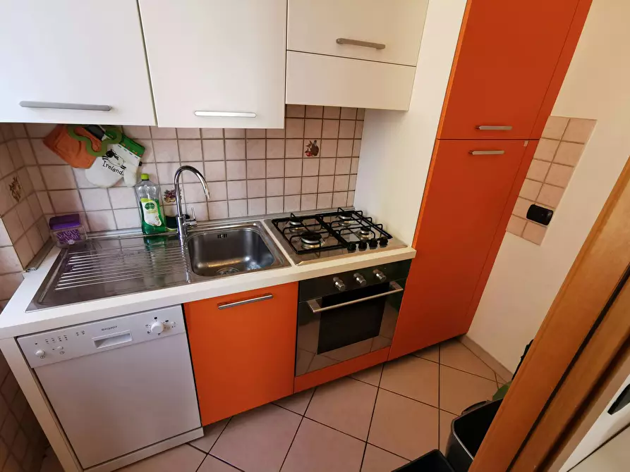 Immagine 6 di Camera in affitto  in Via Ronchi a Milano