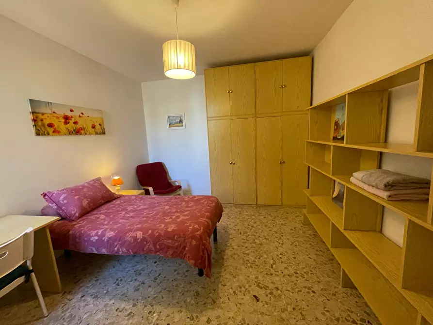Immagine 2 di Camera in affitto  in Via Guglielmo Marconi a Firenze