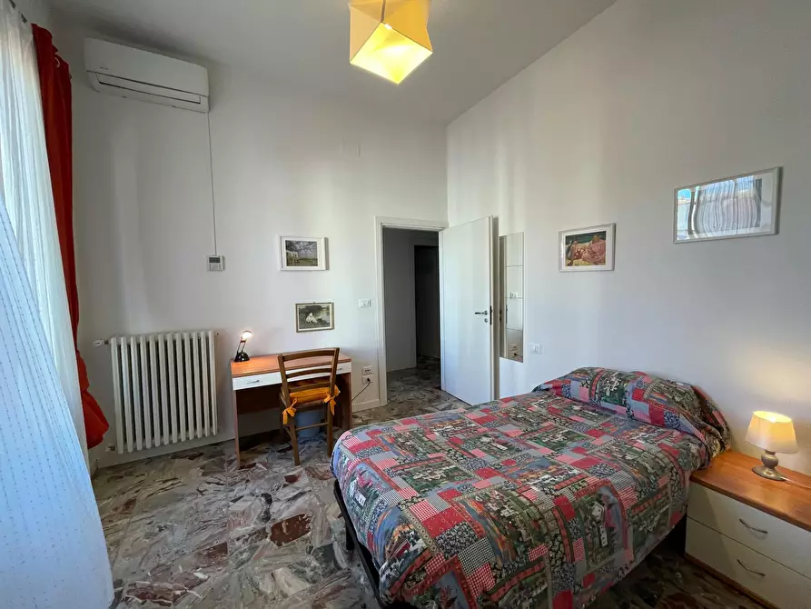 Immagine 4 di Camera in affitto  in Via Guglielmo Marconi a Firenze