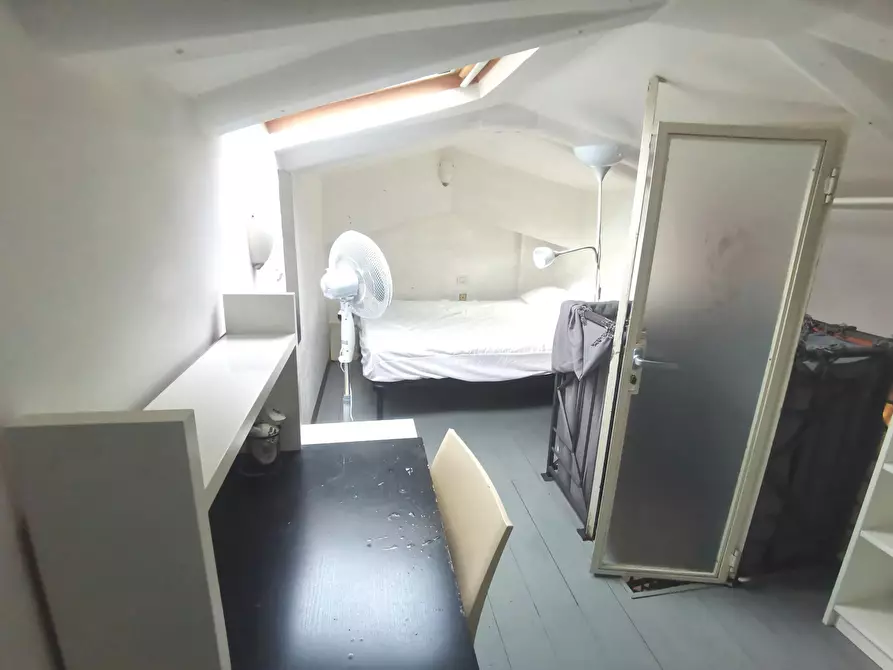 Immagine 5 di Camera condivisa in affitto  in Via Sant'Agostino a Firenze