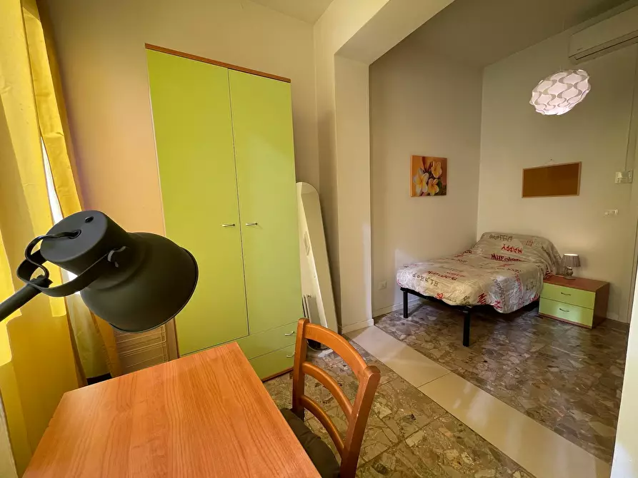 Immagine 4 di Camera in affitto  in Via Guglielmo Marconi a Firenze