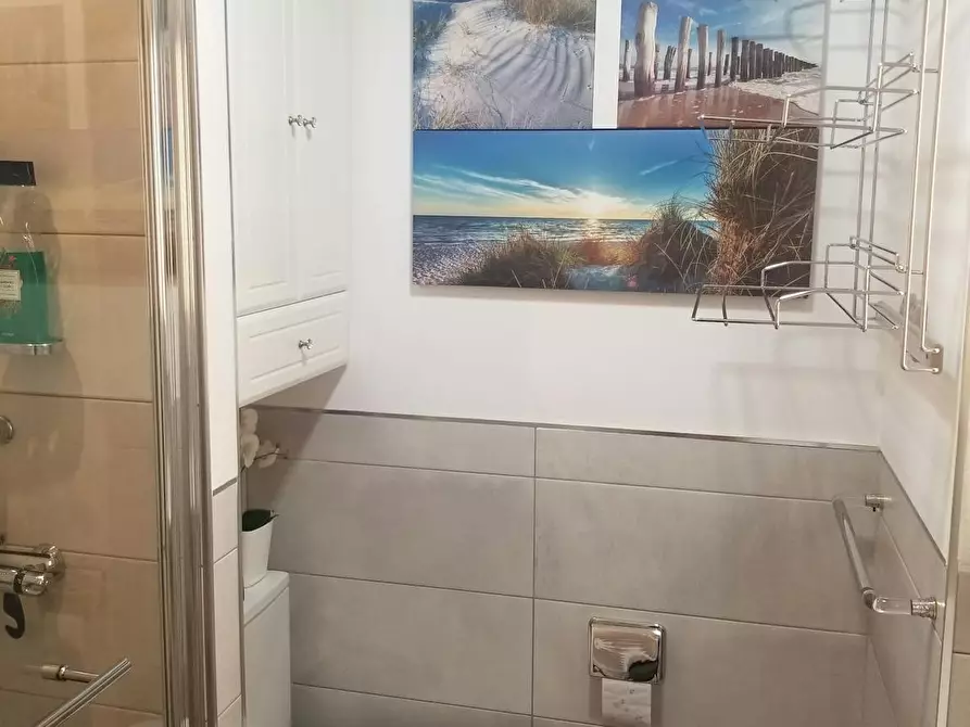 Immagine 4 di Appartamento in affitto  in Travesía de Andrés Mellado a Madrid