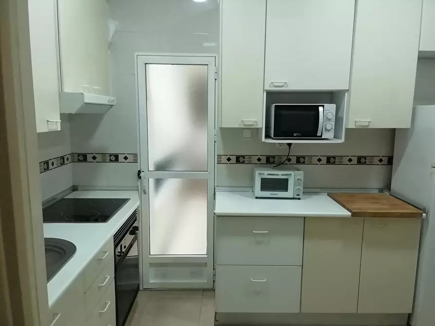 Immagine 3 di Camera in affitto  in Calle Floridablanca a Murcia