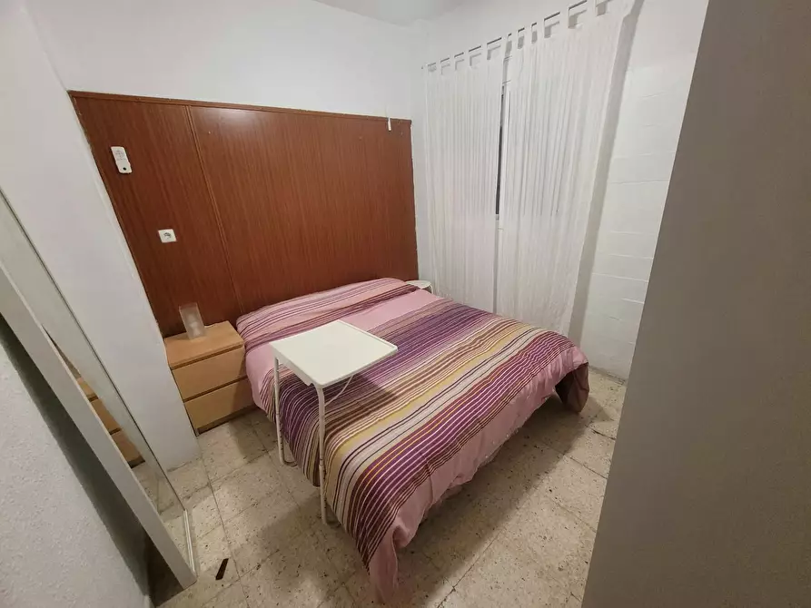 Immagine 1 di Camera in affitto  in Calle Fernando de Rojas a Sevilla