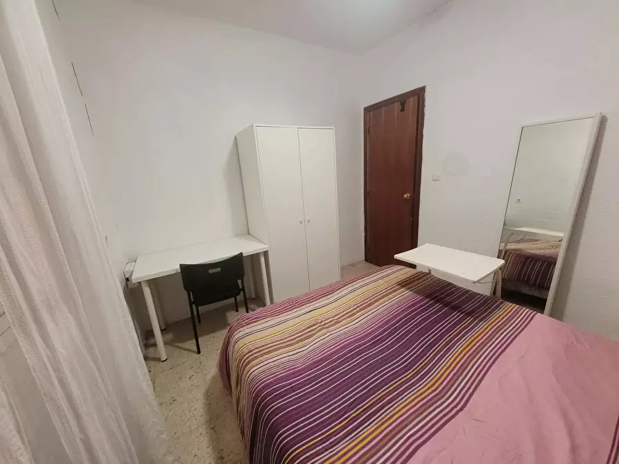 Immagine 8 di Camera in affitto  in Calle Fernando de Rojas a Sevilla