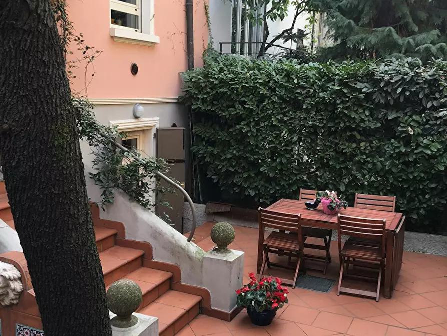 Immagine 1 di Appartamento in affitto  in Via Catania a Milano