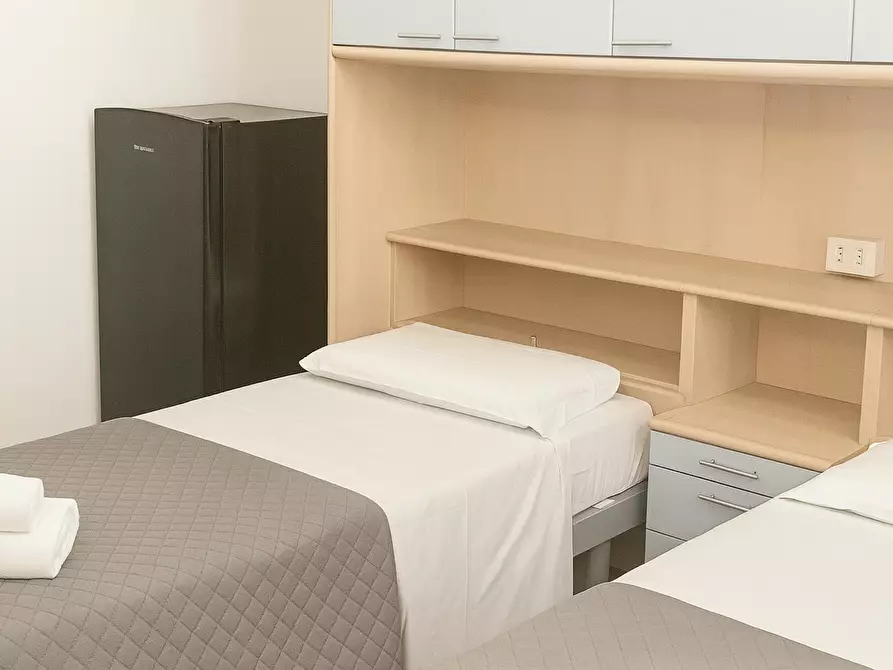 Immagine 2 di Camera condivisa in affitto  in Via del Porrione a Siena