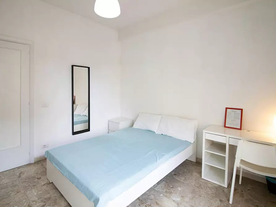 Immagine 2 di Camera in affitto  in Via Francesco Baracca a Firenze