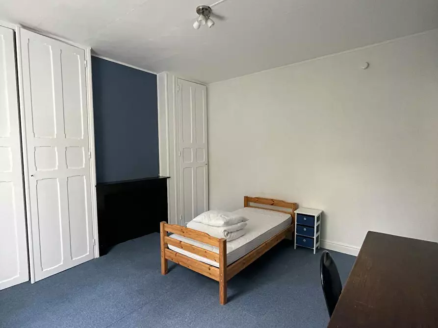 Immagine 3 di Camera in affitto  in Rue du Barœul a Mons-en-Barœul