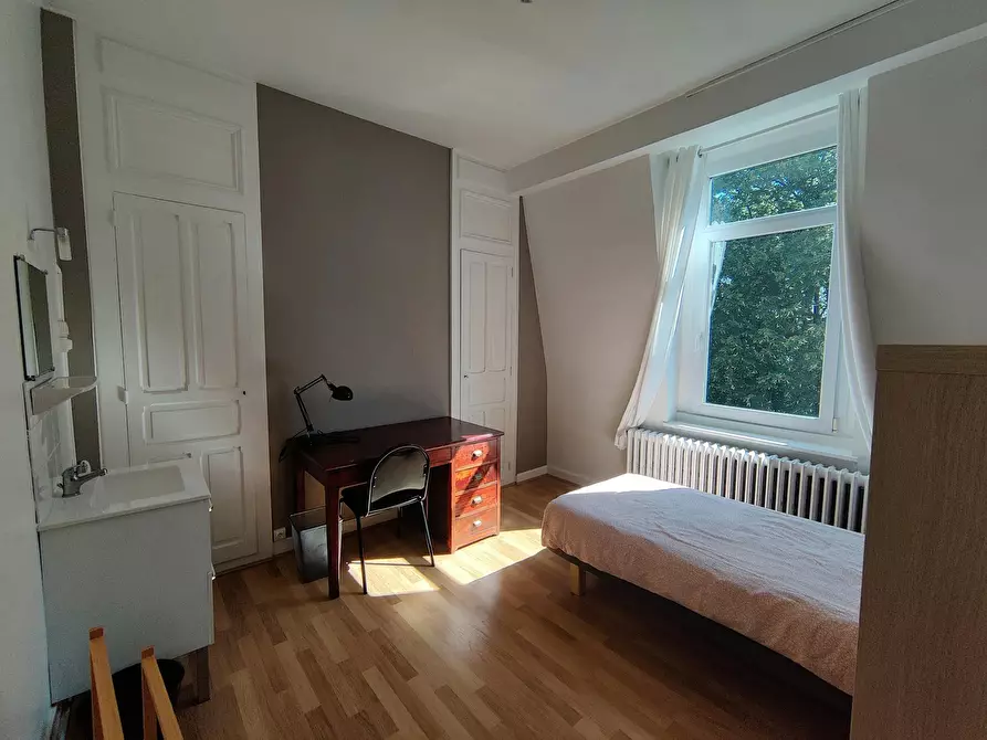 Immagine 1 di Camera in affitto  in Rue du Barœul a Mons-en-Barœul