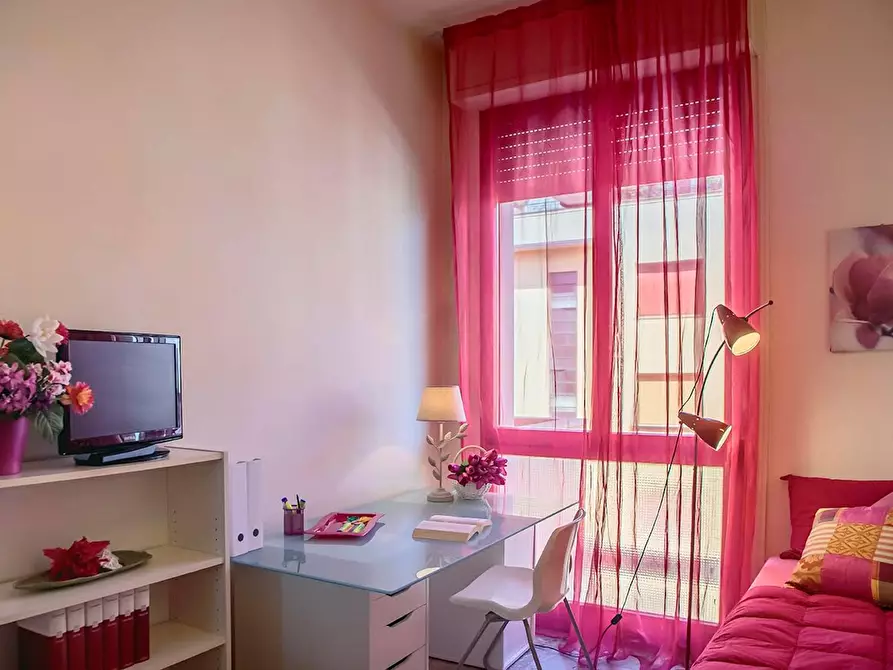 Immagine 2 di Camera in affitto  in Via del Ponte alle Mosse a Firenze