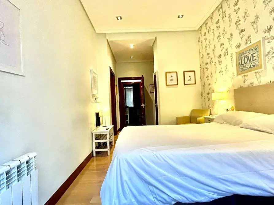 Immagine 6 di Camera in affitto  in Aita Lojendio Kalea a Bilbao