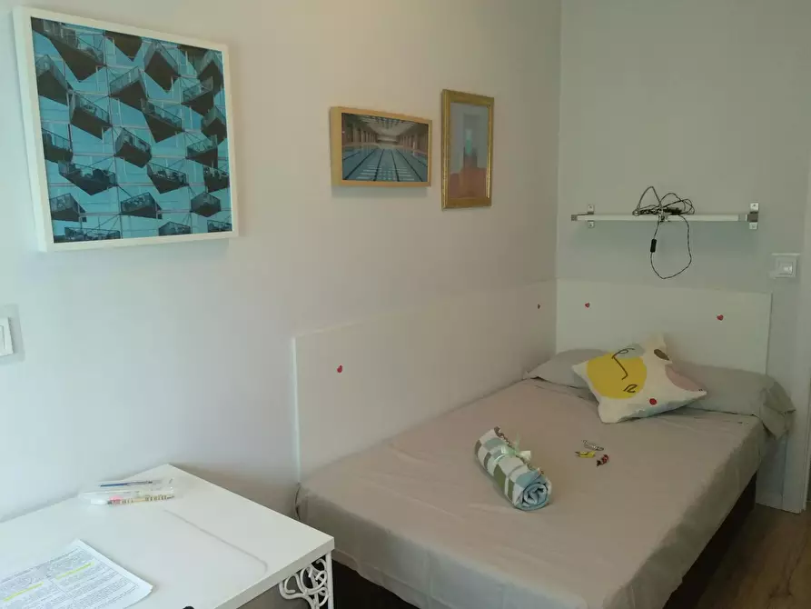 Immagine 3 di Camera in affitto  in Calle Álvaro de Bazán a Getafe