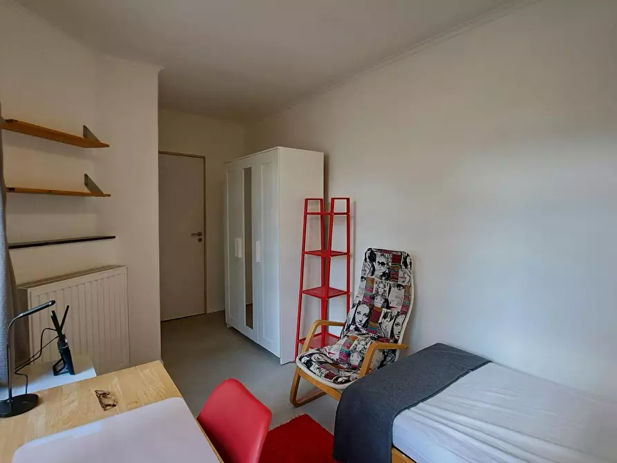 Immagine 2 di Camera in affitto  in Rue de Haerne a Etterbeek