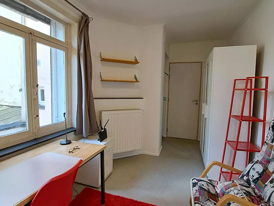 Immagine 3 di Camera in affitto  in Rue de Haerne a Etterbeek