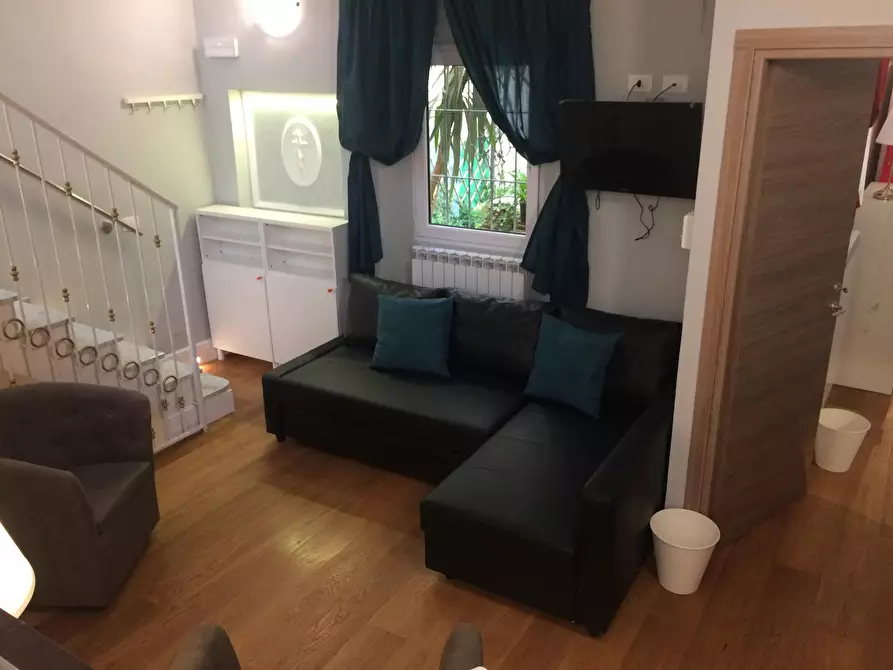 Immagine 3 di Camera condivisa in affitto  in Via San Zanobi a Firenze