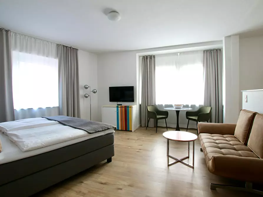 Immagine 2 di Appartamento in affitto  in Bismarckstraße a Köln