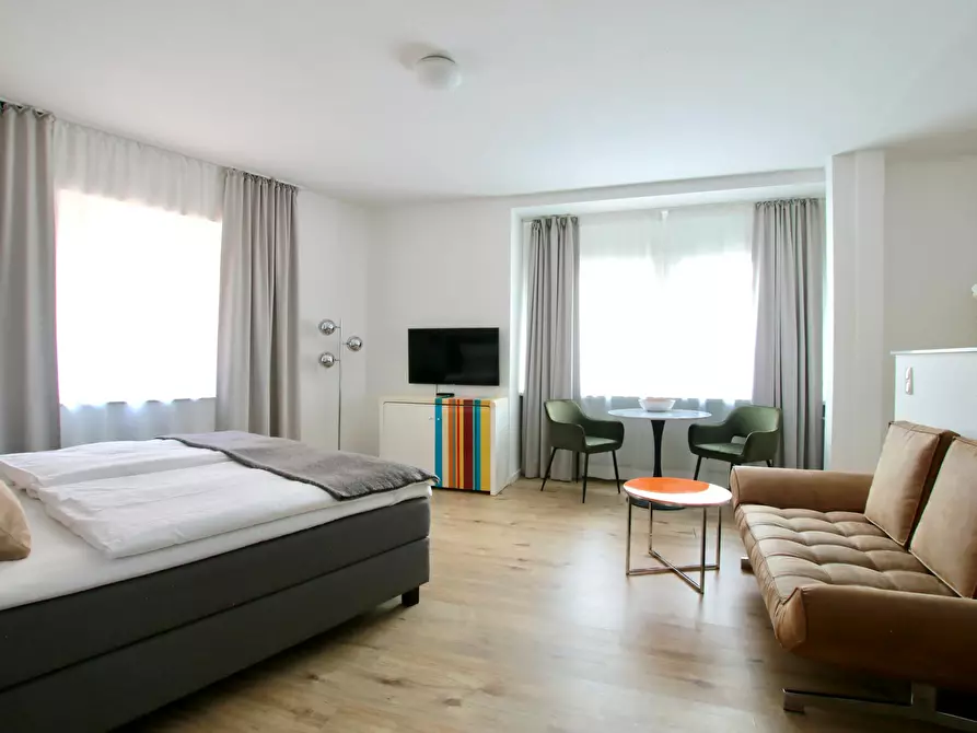 Immagine 8 di Appartamento in affitto  in Bismarckstraße a Köln