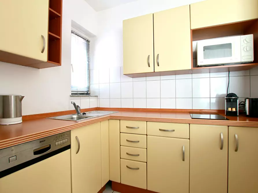 Immagine 10 di Appartamento in affitto  in Bismarckstraße a Köln