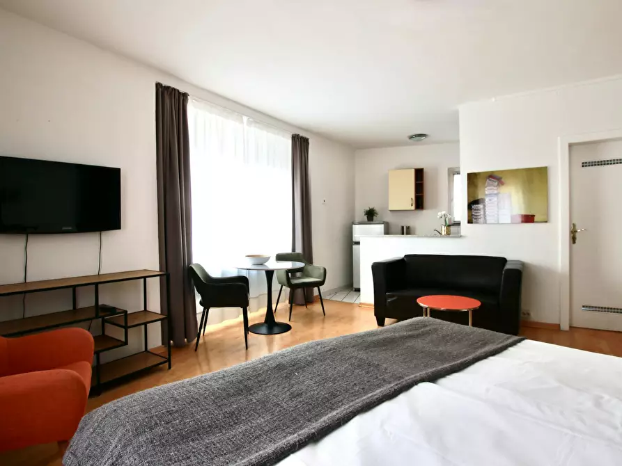 Immagine 4 di Appartamento in affitto  in Bismarckstraße a Köln